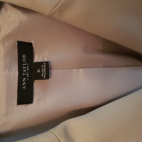 Ann Taylor Skirt Suit Size 6 - Picture 2 of 5